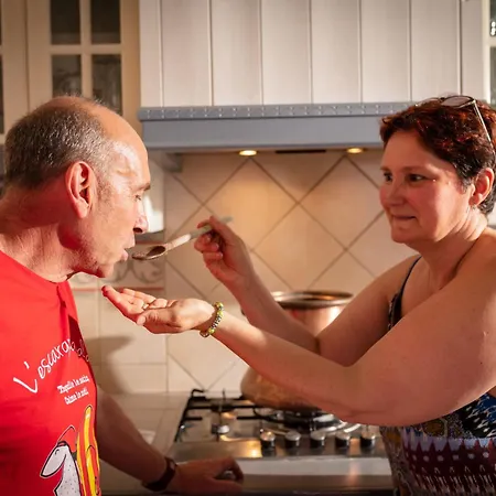 La Tour Du Terroir לינה וארוחת בוקר ריווזאלט