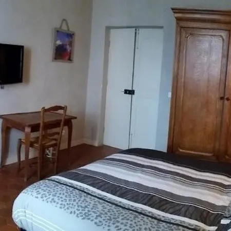 La Tour Du Terroir Bed and Breakfast