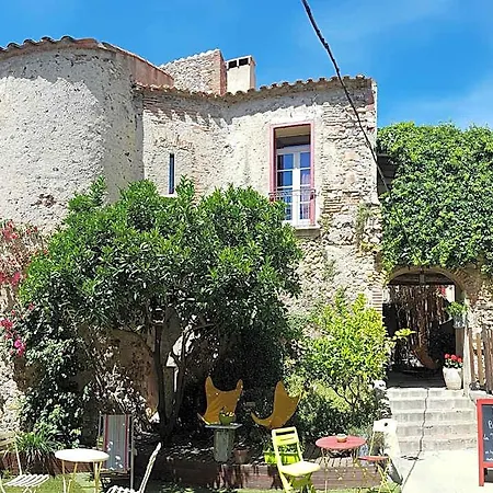 לינה וארוחת בוקר La Tour Du Terroir 3*