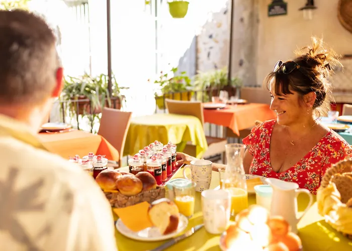 Bed & Breakfast La Tour Du Terroir 3*